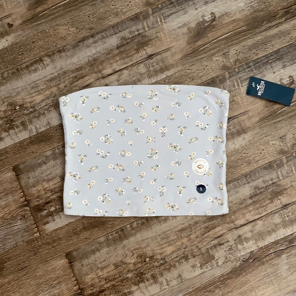 NWT • Hollister • reversible cropped tube …